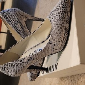 Anne Klein Snakeskin Print